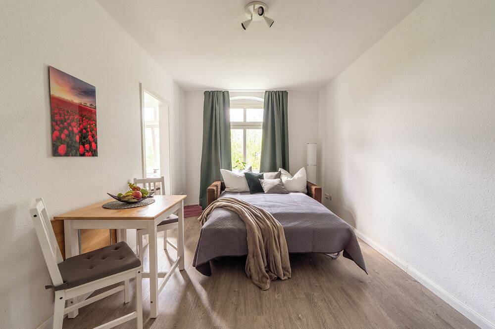Entire apartment, Appartement Uni Klinik in Magdeburg, Elbe-Börde-Heide