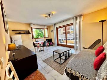 Gîte pour 3 personnes, avec balcon à Annecy-le-Vieux
