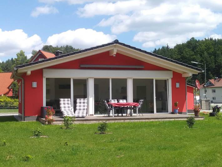 Ferienhaus für 5 Personen, mit Terrasse und Garten