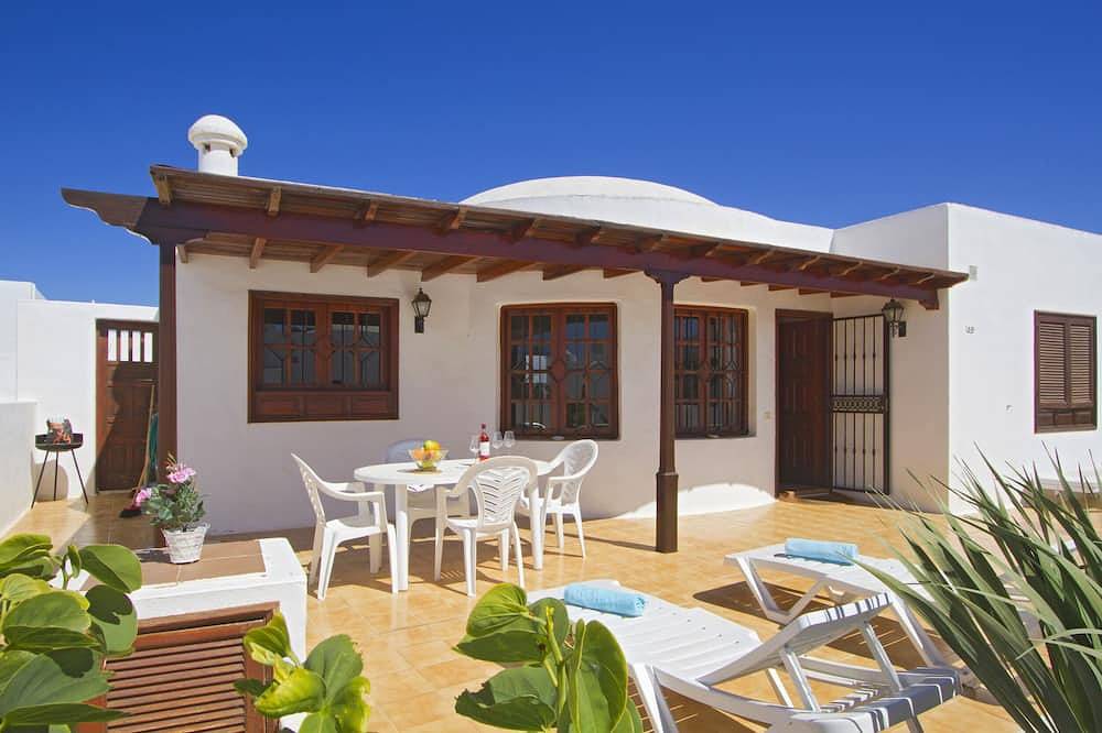 La villa se encuentra magníficamente en un complejo pequeño in Puerto del Carmen, Tías