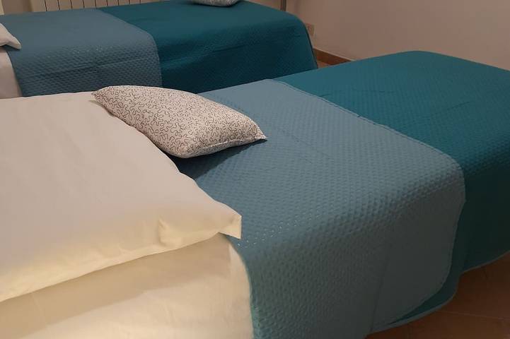 Gîte pour 6 personnes, avec terrasse ainsi que jardin et jacuzzi à Cupello - 4