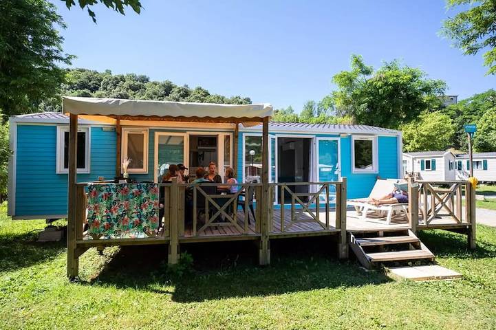 Camping pour 6 personnes à Sampzon