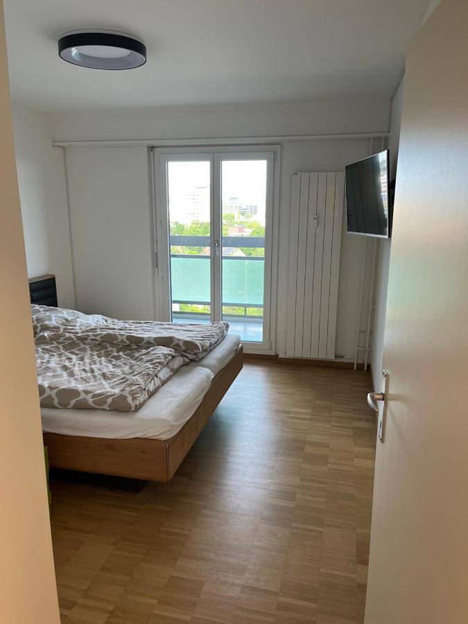 Ferienwohnung für 6 Personen, mit Balkon und Terrasse sowie Ausblick in Basel - 3