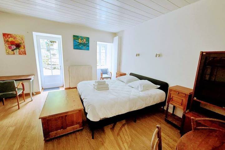 Location de vacances pour 8 personnes, avec jardin à La Verrie - 2