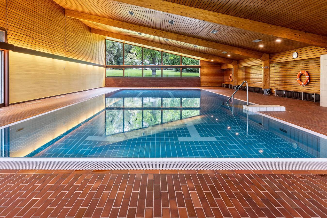 Estudio entero, Apartamento "Fetscher 2" con vistas al lago, piscina, sauna y Wi-Fi in Reichenau, Untersee