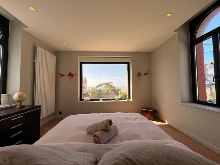 Location de vacances pour 8 personnes, avec terrasse et vue à Carolles - 2