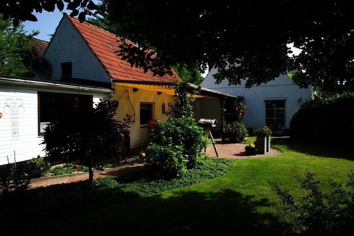 Ferienhaus für 6 Personen, mit Terrasse und Garten in Lesum