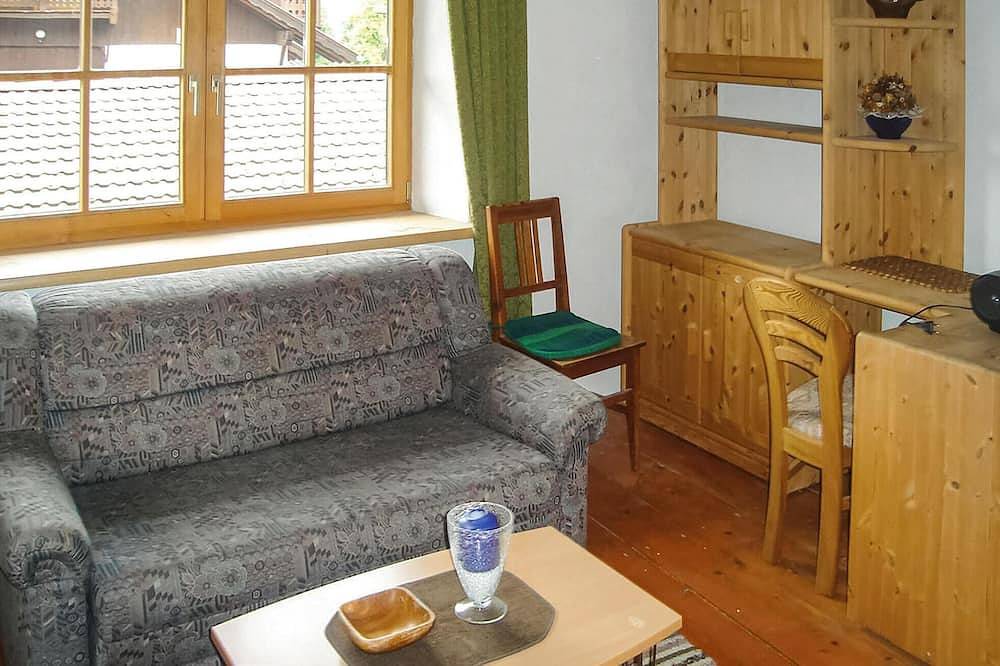Entire apartment, Gemuetliche Ferienwohnung in Ehrwald, Ammergau alps (Austria)
