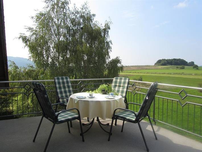 Ferienwohnung für 4 Personen, mit Garten und Balkon, kinderfreundlich in Thalfang am Erbeskopf - 2