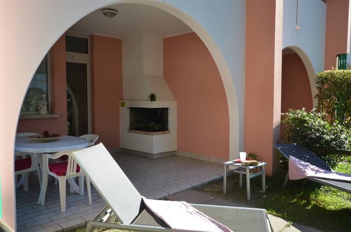 Appartement de vacances entier, Appartement de vacances avec climatisation, terrasse, balcon et piscine in Bibione, San Michele al Tagliamento