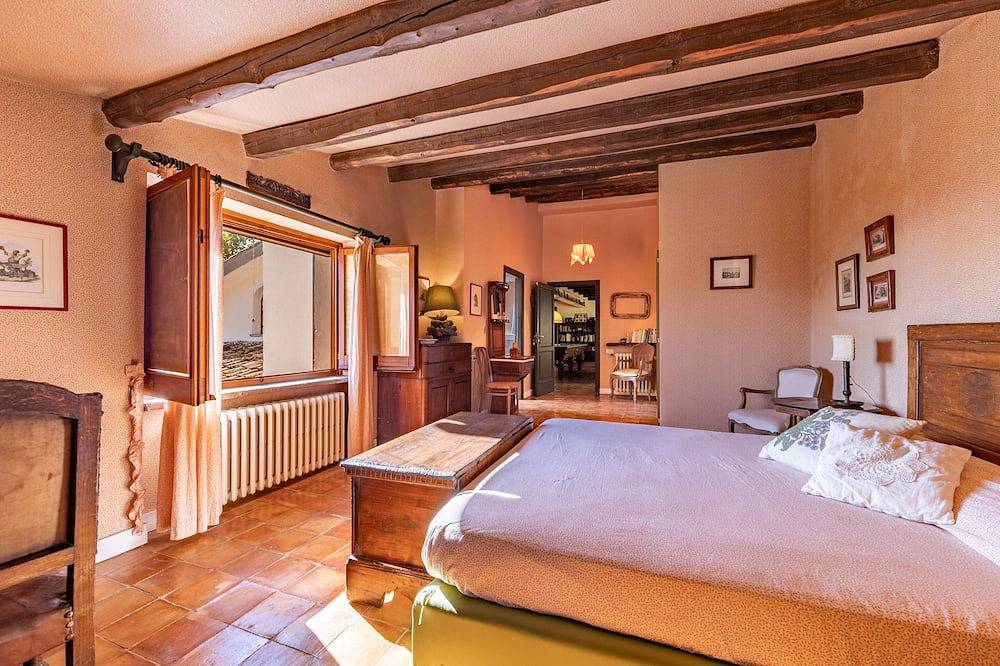 Besuchen Neapel und seine Umgebung in der schönen Villa mit Pool bleiben in Faicchio, Matese