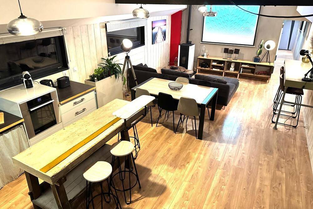 Hausboot-Apartment-Ensuite-Blick auf den Kanal in Metz, Metz Region