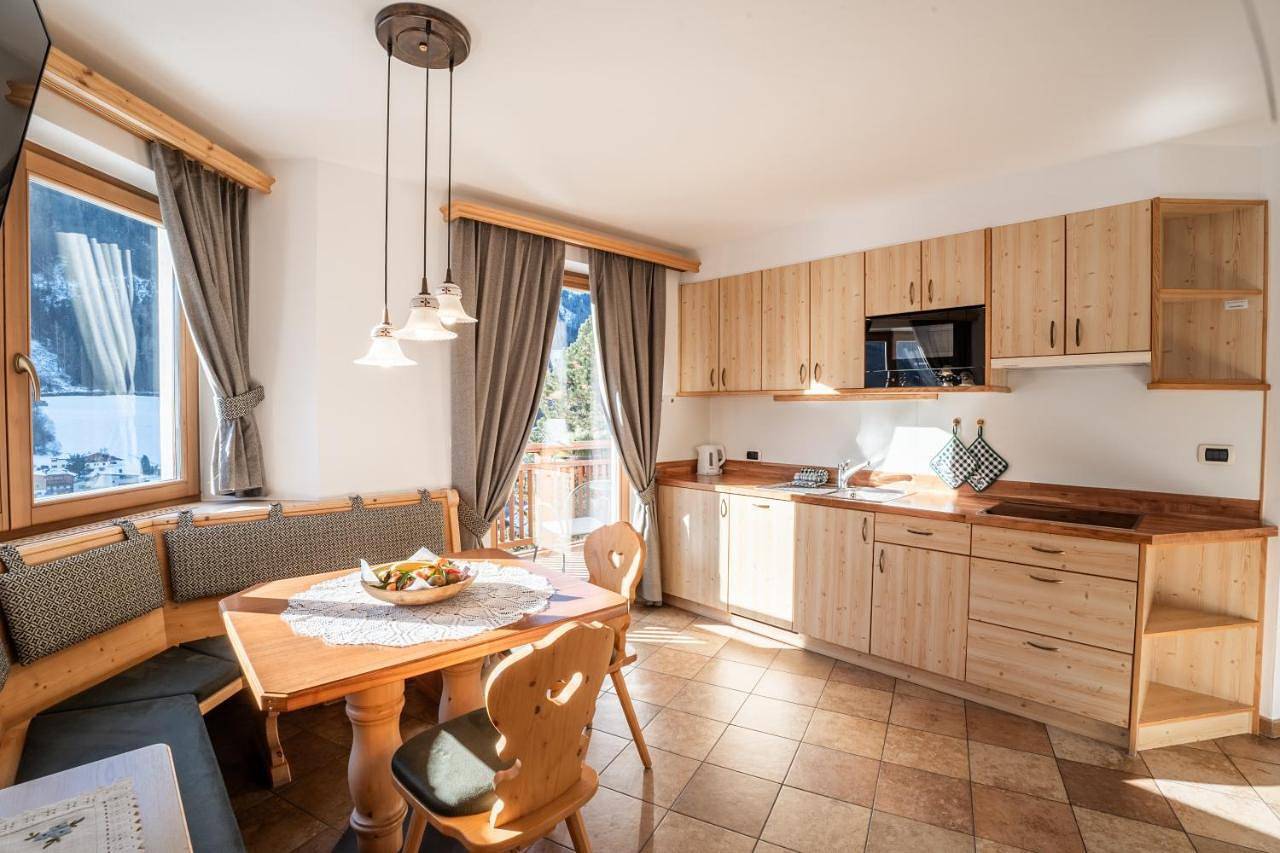 Residence Cesa Ladina in St. Ulrich in Gröden, Dolomiti Superski