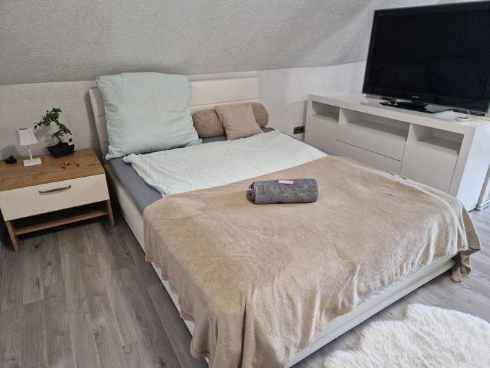Ferienwohnung für 2 Personen, mit Garten und Ausblick sowie Sauna und Terrasse in Wackersdorf - 3