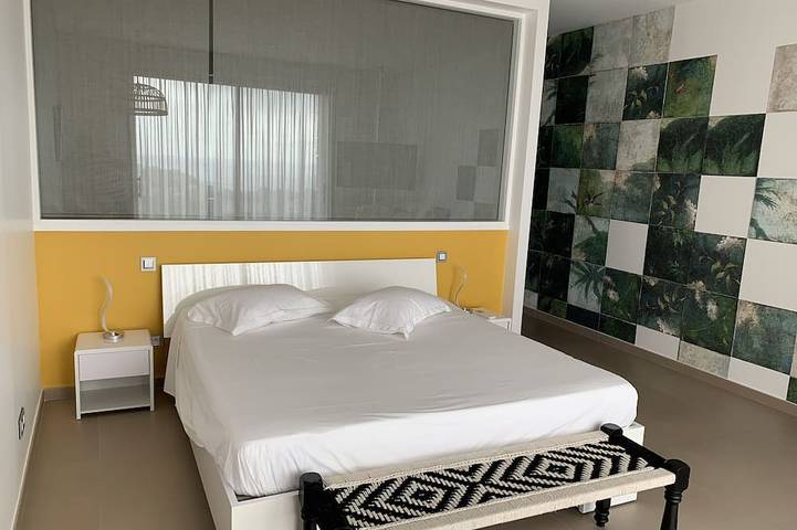 Ganze Wohnung, 5* Apartment in Villa mit Meerblick, exklusiver Pool, Klimaanlage, All Inclusive in Carqueiranne, Mittelmeerküste (Frankreich)