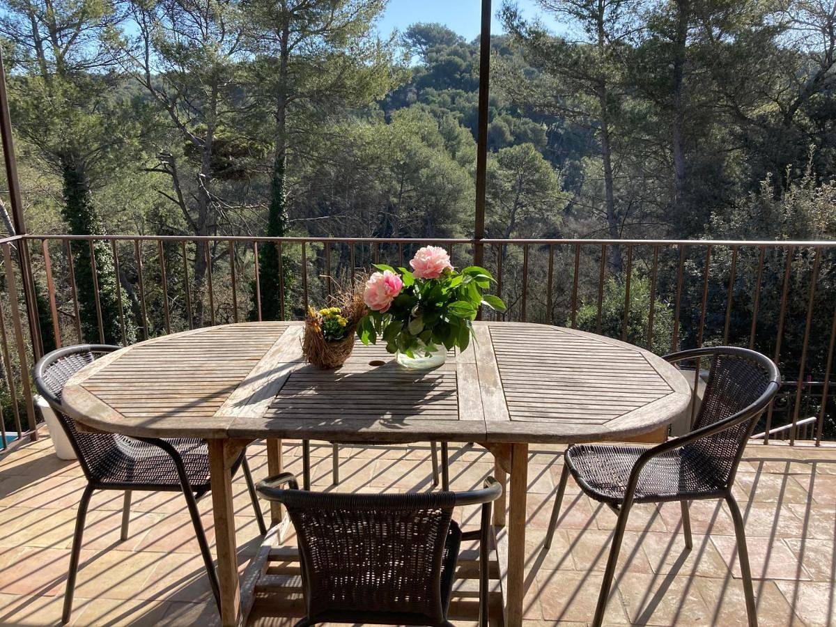 Three-Bedroom Villa in Marseille, Marseille en omgeving
