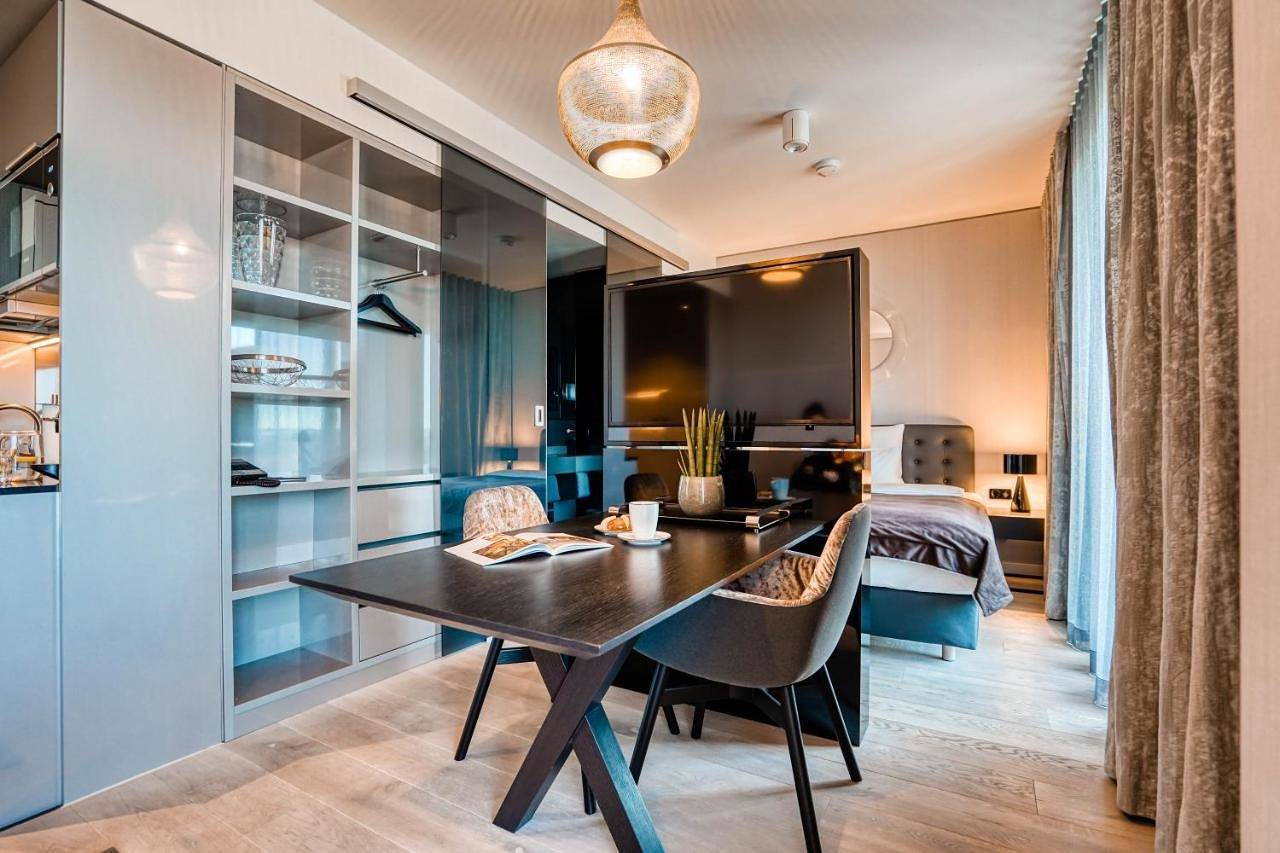 Cloud No7 Apartments in Stuttgart-Mitte, Stuttgart