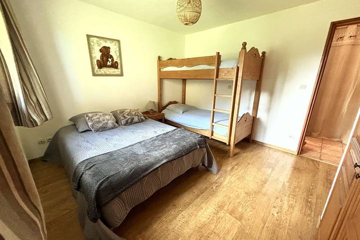 Appartement entier, Appartement dans un chalet à la montagne avec très belle vue sur le Mont-Blanc. in Praz-sur-Arly, Pays du Mont-Blanc