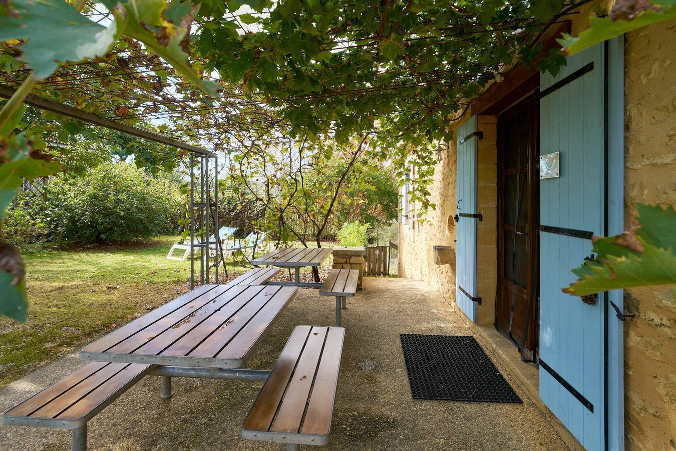 Domaine de Vic, House for 4 to 6 Guests in Saint-Chamassy, Périgord