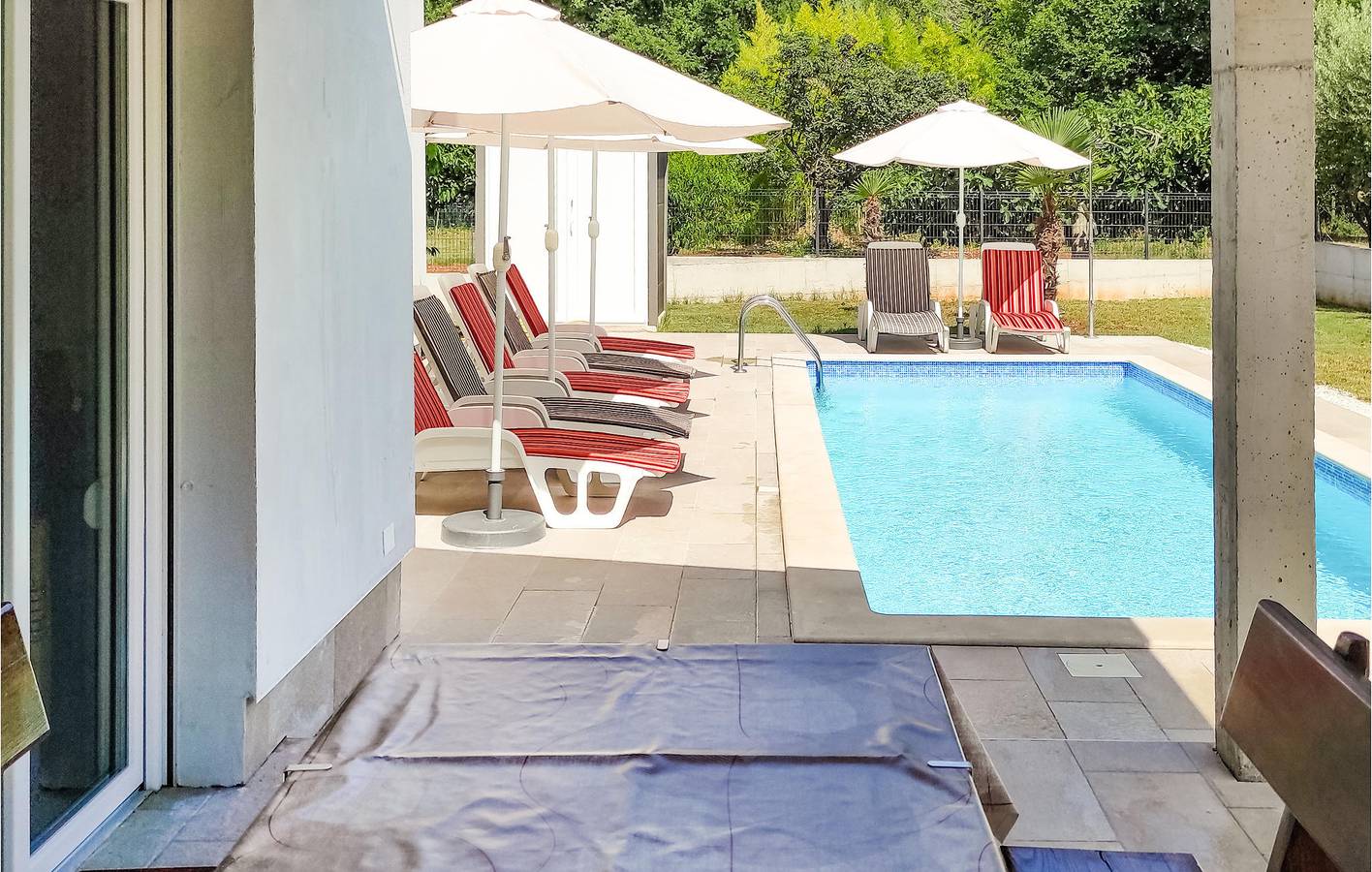 Maison de vacances pour 8 personnes avec terrasse in Fuskulin, Région de Porec