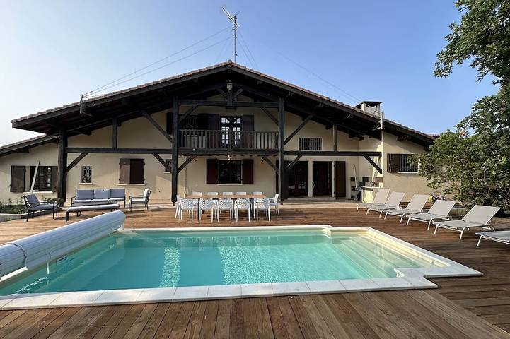 Maison de vacances pour 12 personnes, avec jardin et terrasse, animaux acceptés à Gujan-Mestras