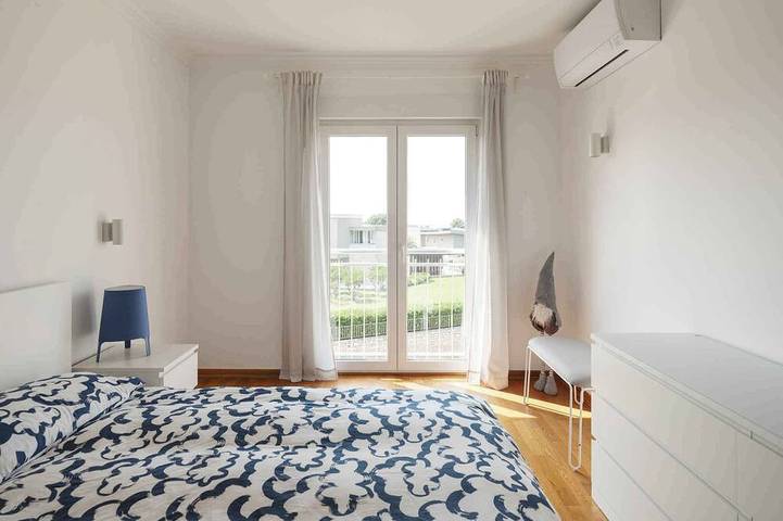 Entire apartment, Holiday apartment 150 m from beach in Umag, Umag Region