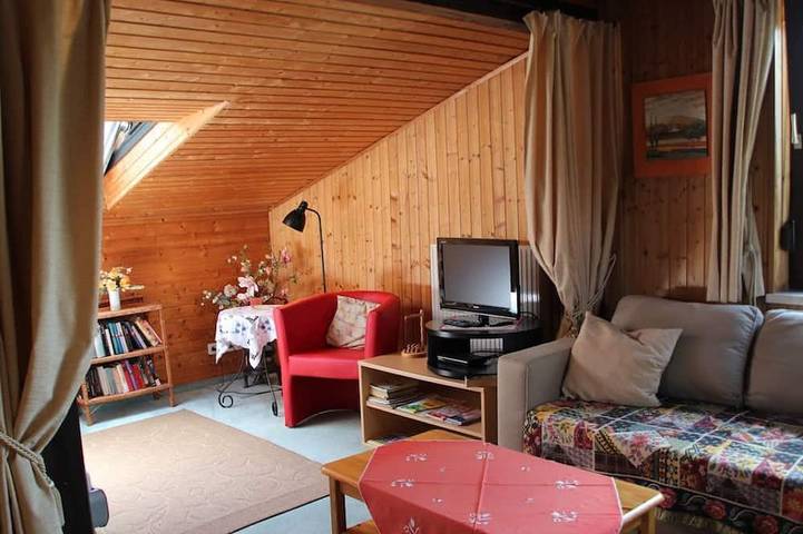 Ganze Wohnung, Ha-Wei gemütliches Studio in westlicher Grünoase Wiens  Haustierfreundlich! in Wien, Donau Niederösterreich