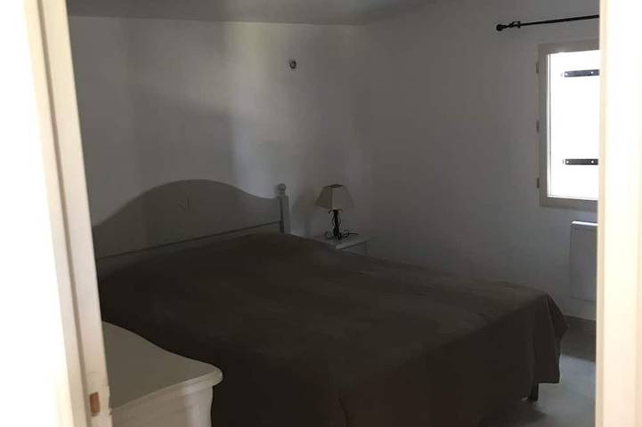 Location de vacances pour 6 personnes, avec jardin à Velleron - 3