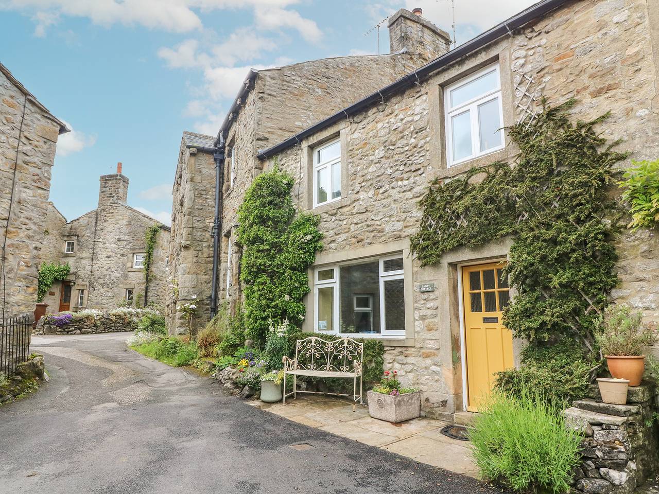 Sandy Cottage in Yorkshire Dales National Park