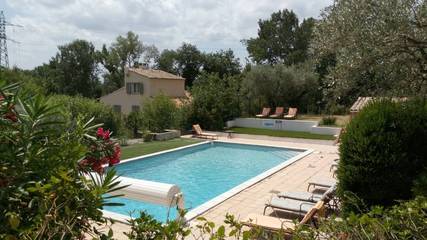 Gîte pour 4 personnes, avec jardin à Nyons