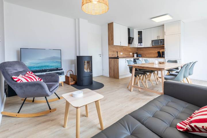 Ferienhaus für 9 Personen, mit Sauna und Garten, kinderfreundlich in Boltenhagen