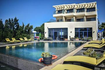 Chambre d’hôte pour 2 personnes, avec terrasse ainsi que piscine et jardin à Oualidia