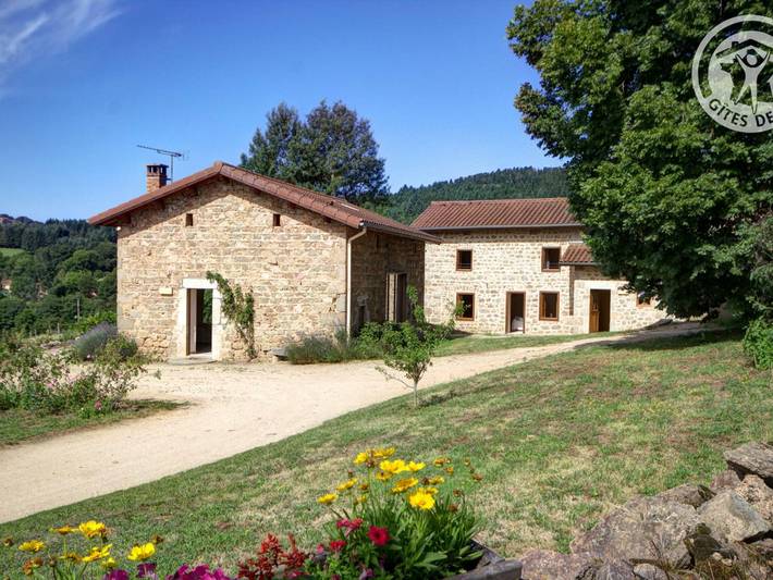 Gîte pour 10 personnes, avec Terrasse et Jardin