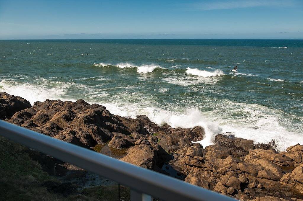 Ganze Wohnung, * Promo!* Three Bedroom Oceanfront Condo, Wlan, Hdtv, Whirlpool und Innenpool in Depoe Bay, Lincoln County (OR)