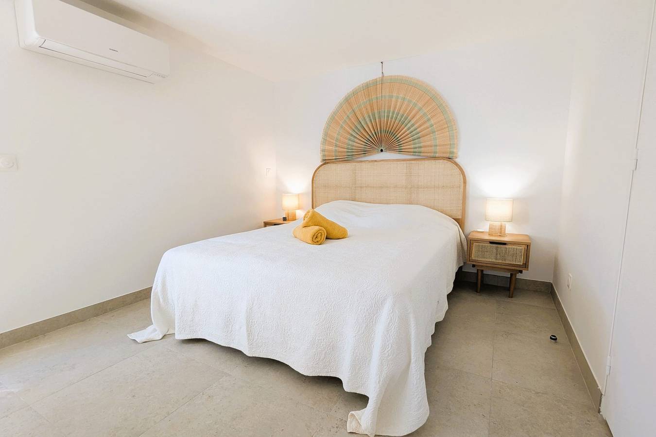 Ganze Wohnung, Ferienwohnung für 3 Personen mit Terrasse in Carqueiranne, Mittelmeerküste (Frankreich)