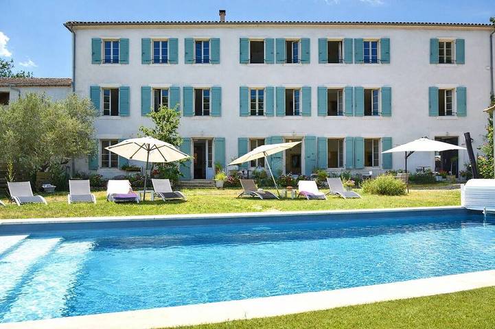 Gîte pour 12 personnes, avec Jardin et Piscine à Lauraguel