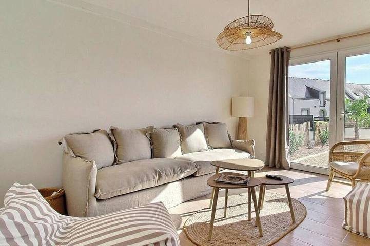 Location de vacances pour 6 personnes, avec terrasse dans Plage Du Men Armor