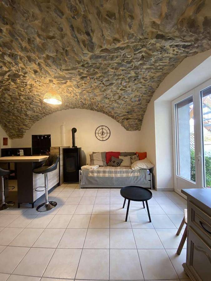 Gîte pour 4 personnes, avec Terrasse ainsi que Jardin et Vue à Le Noyer (Hautes-Alpes)