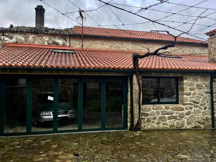 Location de vacances pour 6 personnes, avec jardin et terrasse à Padrón