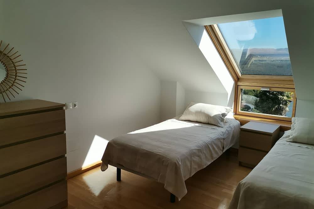 Entire apartment, Precioso Atico Con Vistas Junto Al Balneario in Mondariz, Pontevedra Province