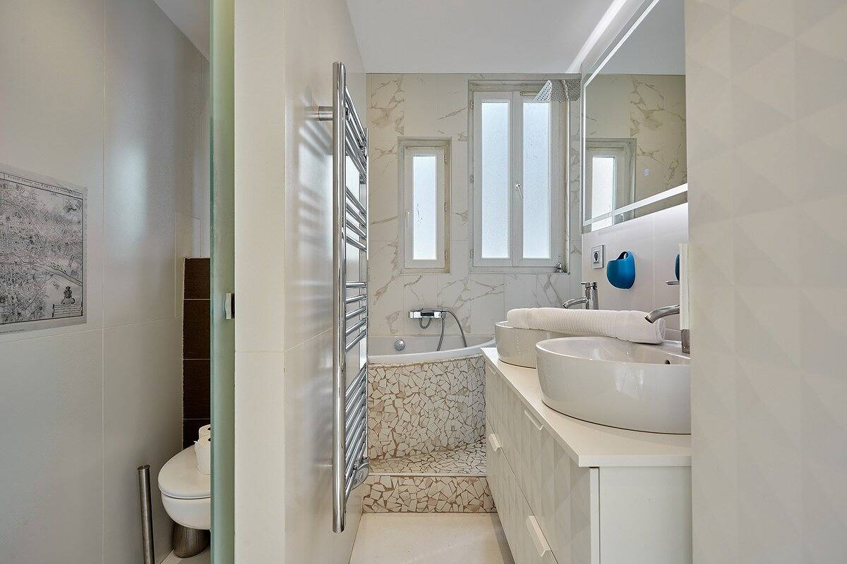 Entire apartment, Chic duplex loft in the heart of Paris Montorgueil in Paris, Ile de France