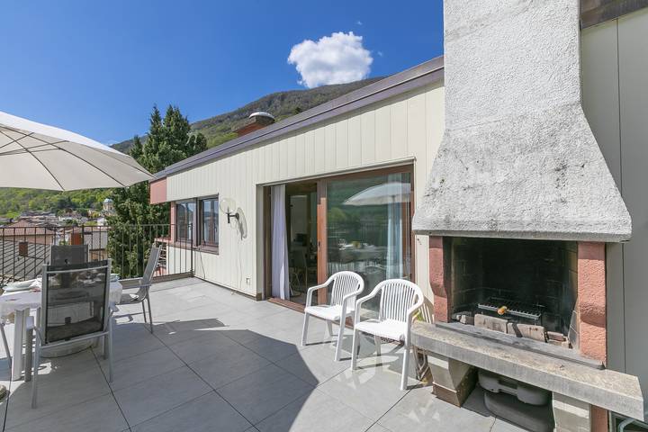Ferienwohnung für 6 Personen, mit Sauna und Pool sowie Balkon und Seeblick, kinderfreundlich im Tessin - 2