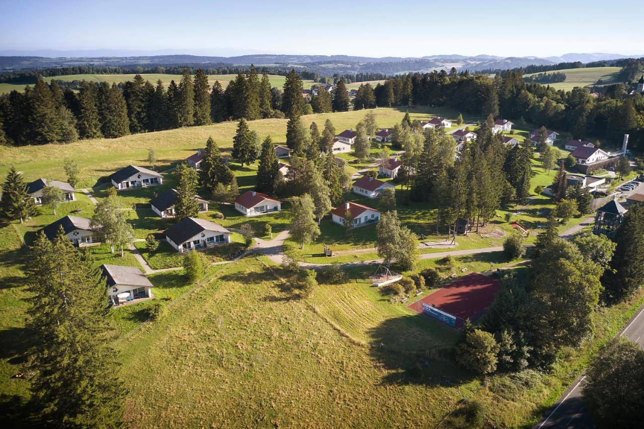 Comfort Three-Bedroom Bungalow in Montfaucon, Kanton Jura