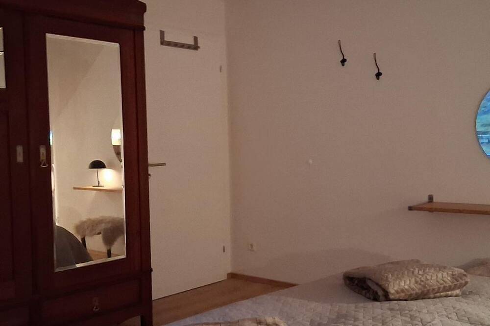 Ganze Wohnung, Ferienwohnung Rosenblüte - Haus Elfriede in Dörrenbach, Südliche Weinstraße