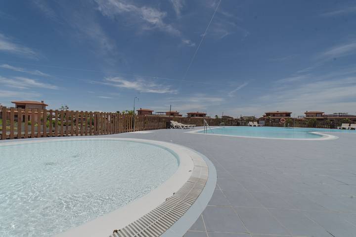 Casa Nómada Fuerteventura: Shared Pool, Wi-Fi & Air Conditioning in La Oliva, Fuerteventura