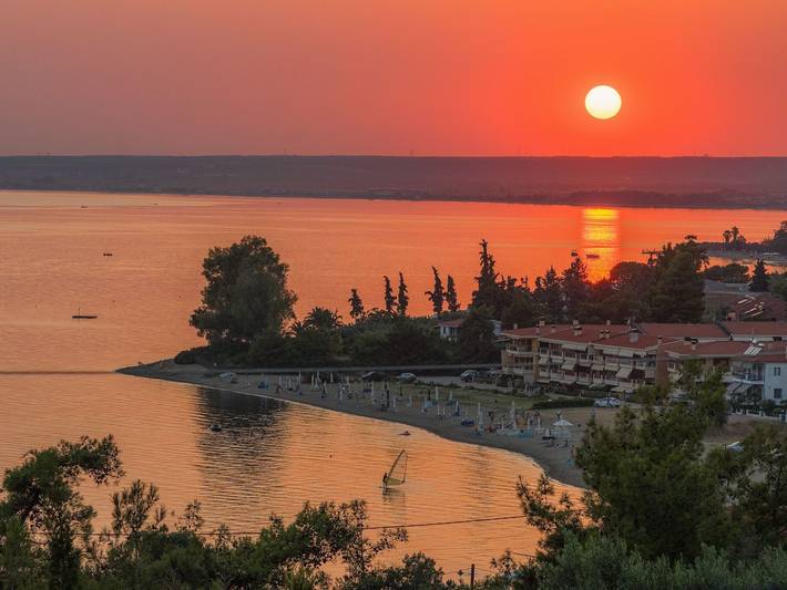 Ferienwohnung für 3 Personen, mit Balkon und Terrasse sowie Garten und Pool in Chalkidiki - 4