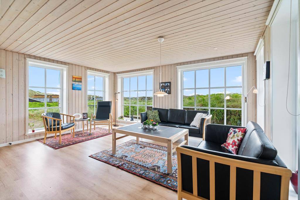 Reetdachhaus mit Wintergarten in fantastischer Dünenlage in Skodbjerge, Haurvig