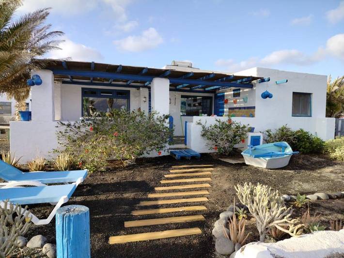 Apartamento para 7 personas, con Terraza además de Jardín y Vistas en La Graciosa