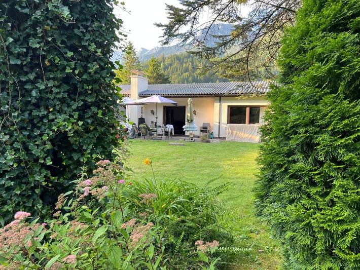Ferienhaus für 6 Personen, mit Terrasse und Garten sowie Ausblick