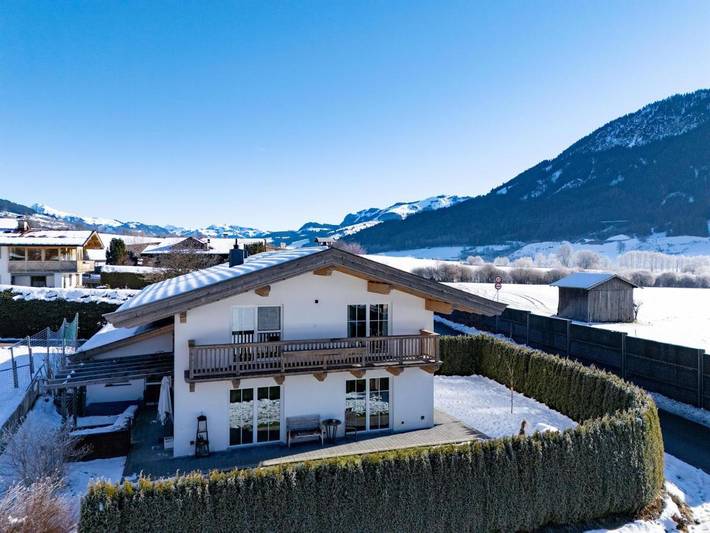 Ferienhaus für 6 Personen, mit Ausblick und Garten